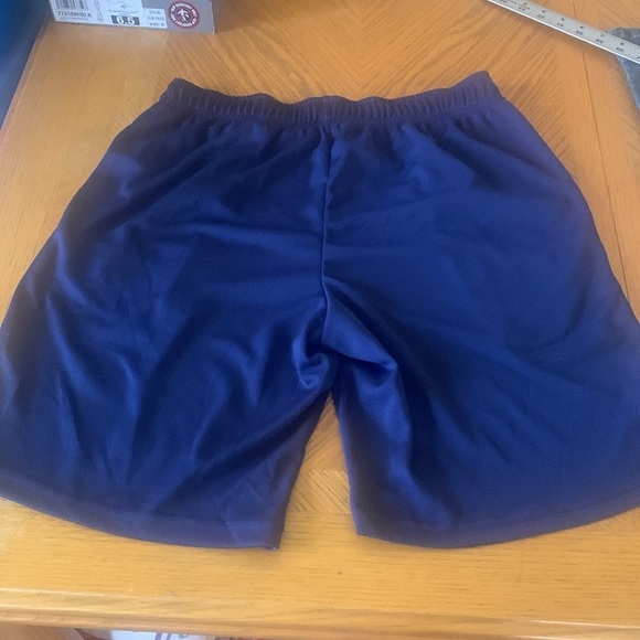 Old Navy active shorts - Picture 5 of 5